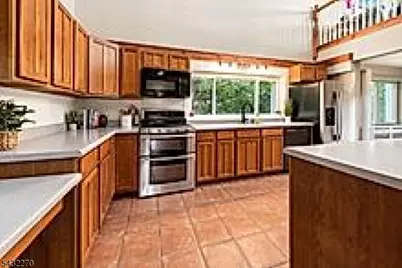 106 Poplar Grove Ter, West Milford, NJ 07480 - Photo 5