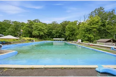 26 Clubhouse Ave, West Milford, NJ 07480 - Photo 41