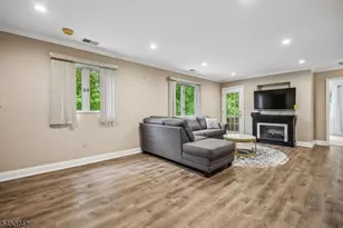 63 Sunrise Dr, Hanover Township, NJ 07981 - Photo 5