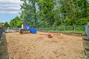 63 Sunrise Dr, Hanover Township, NJ 07981 - Photo 25