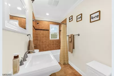 19 Andover Dr, Wayne, NJ 07470 - Photo 15