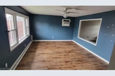 39 Wadsworth St, Wallington, NJ 07057 - Photo 3