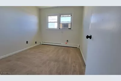 39 Wadsworth St, Wallington, NJ 07057 - Photo 11