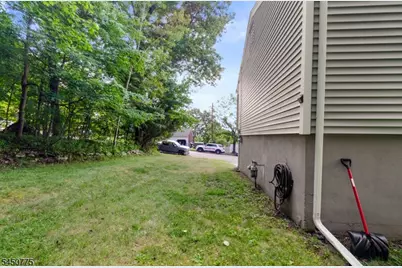 17 Stafford Dr, Wanaque, NJ 07465 - Photo 45