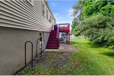 17 Stafford Dr, Wanaque, NJ 07465 - Photo 39