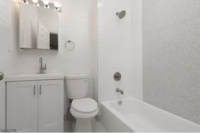812 Bayway Ave #2B, Elizabeth, NJ 07202 - Photo 7