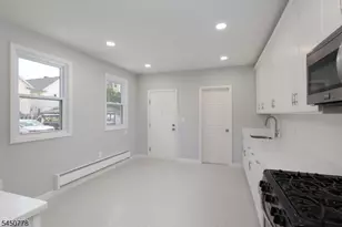 812 Bayway Ave, Elizabeth, NJ 07202 - Photo 3