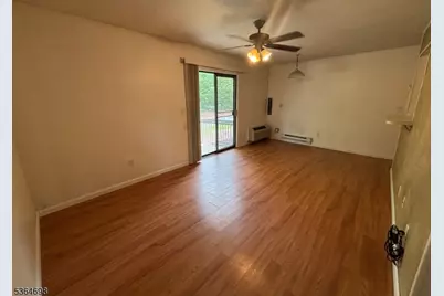 20-301 Delar Pky, Franklin Township, NJ 08823 - Photo 5