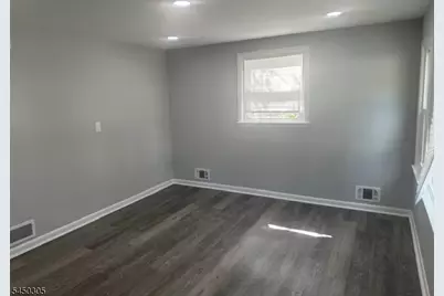 1 Hillairy Ct, Morristown, NJ 07960 - Photo 3