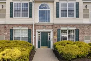 62 Limerick Ln, Lopatcong Township, NJ 08865 - Photo 1