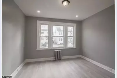 127 Brookwood St, East Orange, NJ 07018 - Photo 3