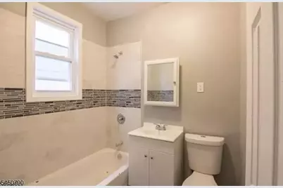 127 Brookwood St, East Orange, NJ 07018 - Photo 7