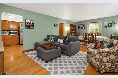 340 Saddle River Rd, Saddle Brook Township, NJ 07663 - Photo 15