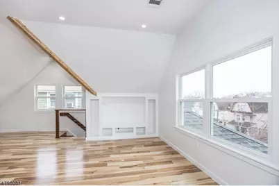 36 N Willow St #3, Montclair, NJ 07042 - Photo 7