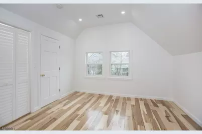 36 N Willow St #3, Montclair, NJ 07042 - Photo 17