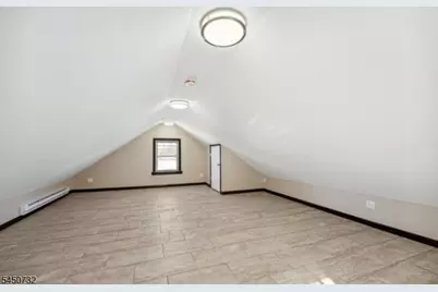 1252 Magnolia Pl, Union Township, NJ 07083 - Photo 11