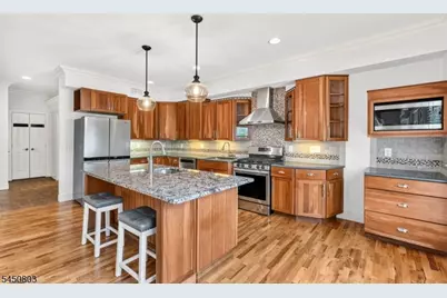 262 Prospect Ave, Dunellen, NJ 08812 - Photo 9