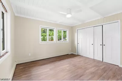 24 Fayson Lake Rd, Kinnelon, NJ 07405 - Photo 15