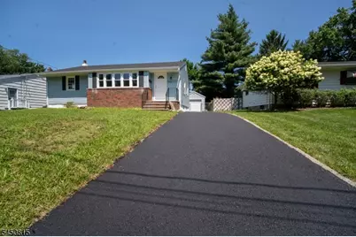 219 Haroldson Pl, Pompton Lakes, NJ 07442 - Photo 3