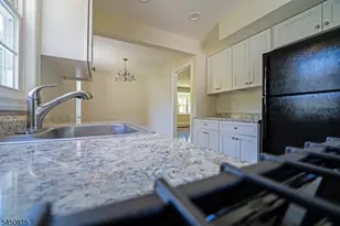 219 Haroldson Pl, Pompton Lakes, NJ 07442 - Photo 29
