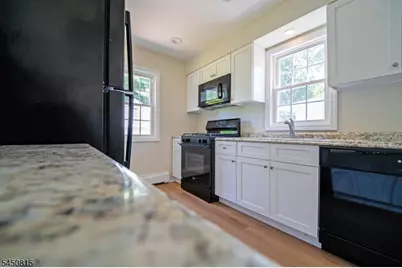 219 Haroldson Pl, Pompton Lakes, NJ 07442 - Photo 27