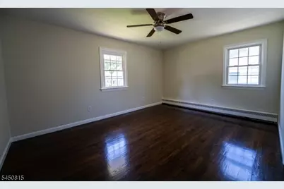 219 Haroldson Pl, Pompton Lakes, NJ 07442 - Photo 11