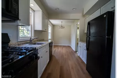 219 Haroldson Pl, Pompton Lakes, NJ 07442 - Photo 23