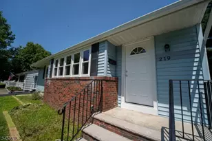 219 Haroldson Pl, Pompton Lakes, NJ 07442 - Photo 5