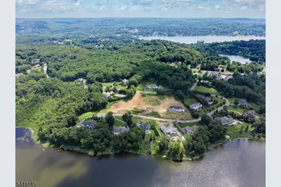 26 Windemere Way, Sparta Township, NJ 07871 - Photo 9