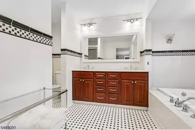 15 Byron Rd, North Caldwell, NJ 07006 - Photo 19