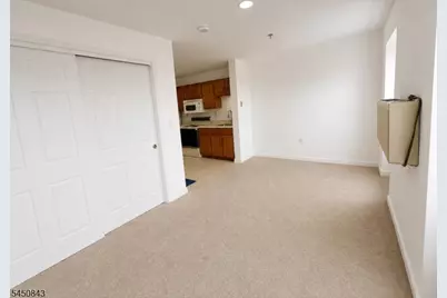 2 E Washington Ave #4B, Washington Boro, NJ 07882 - Photo 3
