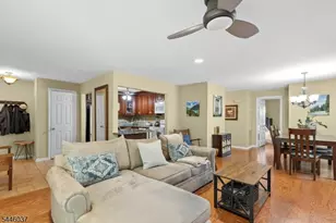 7 Smithfield Ct, Bernards Township, NJ 07920 - Photo 11