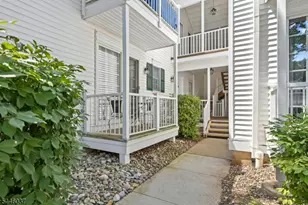 7 Smithfield Ct, Bernards Township, NJ 07920 - Photo 3