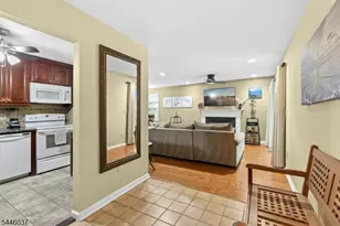 7 Smithfield Ct, Bernards Township, NJ 07920 - Photo 7