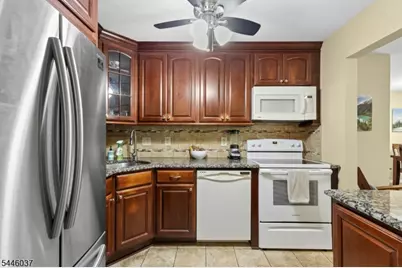 7 Smithfield Ct #7, Bernards Township, NJ 07920 - Photo 17