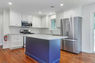 7 Harrison St, Morristown, NJ 07960 - Photo 9