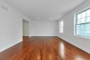 7 Harrison St, Morristown, NJ 07960 - Photo 3