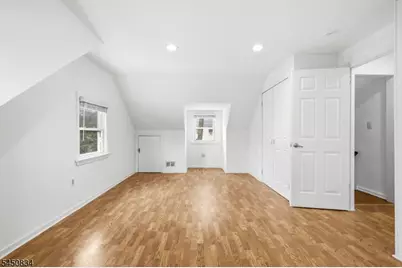 1026 Bashford Ave, Union Township, NJ 07083 - Photo 21
