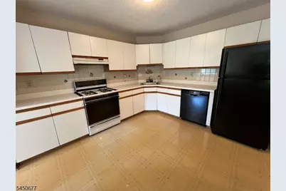 179 Drake Ln, Roxbury Township, NJ 07852 - Photo 3