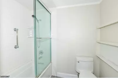 22 Riverside Dr #D-10, Cranford Township, NJ 07016 - Photo 9
