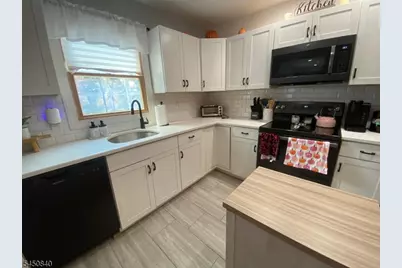 107 New York Ave, Jefferson Township, NJ 07849 - Photo 11
