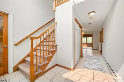 9 Carriage Ln, Hardyston Township, NJ 07419 - Photo 5