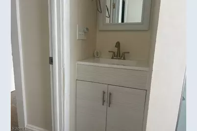 22A Sussex St #24b, Newton, NJ 07860 - Photo 3