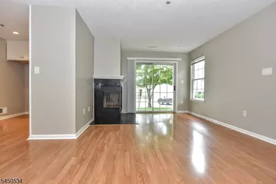 1099 Devon Ct #1099, Mahwah, NJ 07430 - Photo 5