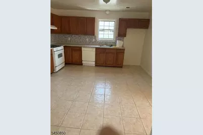 1482 Hiawatha Ave #2, Hillside, NJ 07205 - Photo 3