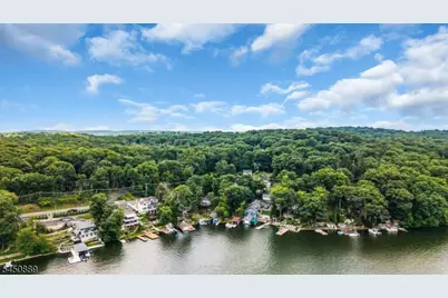 5 Toth Ln, Hopatcong, NJ 07843 - Photo 9
