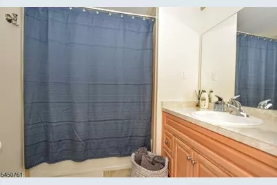 36 Michael Ln, Wallington, NJ 07057 - Photo 19