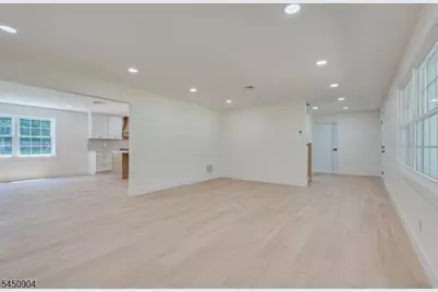 300 E Chestnut Ave, Metuchen, NJ 08840 - Photo 17