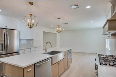 300 E Chestnut Ave, Metuchen, NJ 08840 - Photo 27