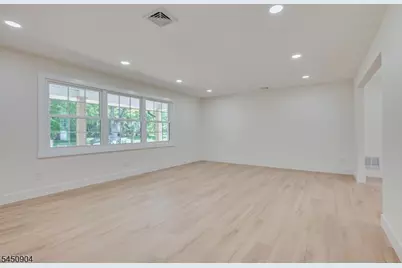 300 E Chestnut Ave, Metuchen, NJ 08840 - Photo 15